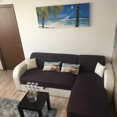 Antonia Sat Vacanta Apartment