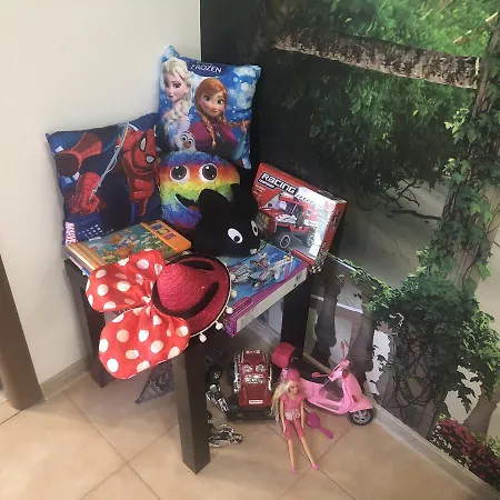 아파트 Antonia Sat Vacanta 콘스탄차