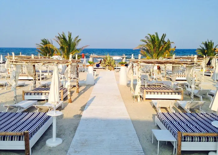 Antonia Sat Vacanta アパート コンスタンツァ